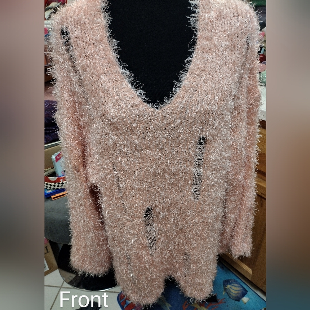 Distressed Fluffy Baby Pink Oversized Sweater/SZ L/ NWT/Vintage/Plus SZ Fit Too